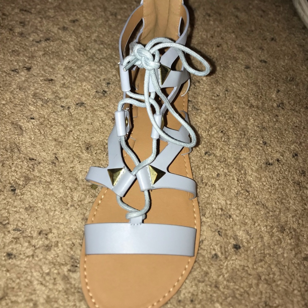 Sandals - Picture 3 of 4